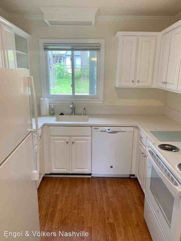 1900 Richard Jones Rd #K2