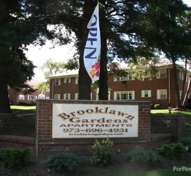 Brooklawn Gardens Apartments For Rent 4 Traphagen Rd Wayne Nj