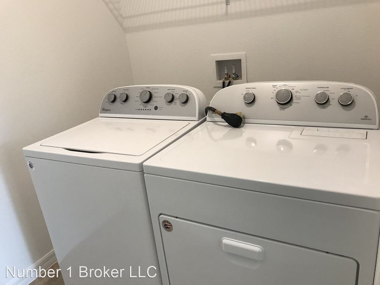 12922 Westside Village Loop - Photo 3 of 14