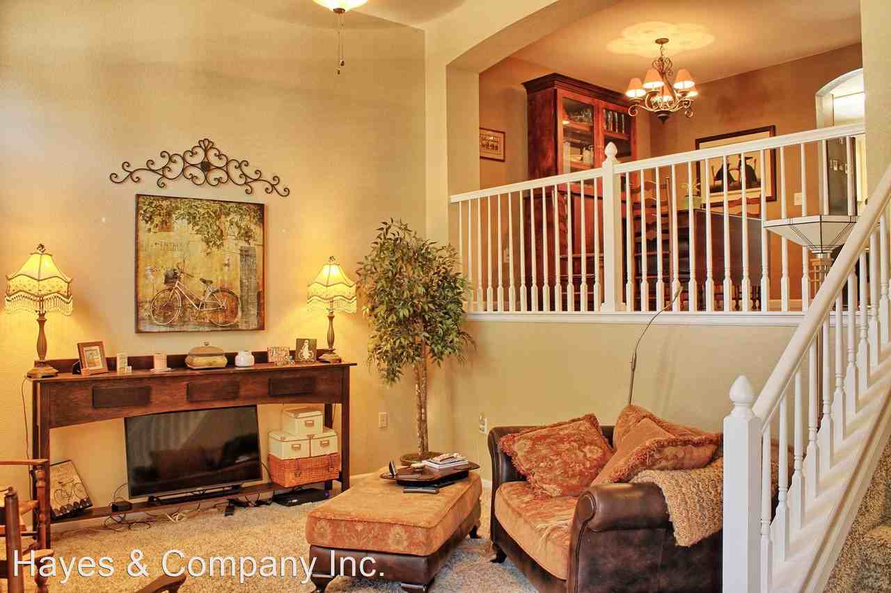 1463 Bergen Rock St - Photo 2 of 15