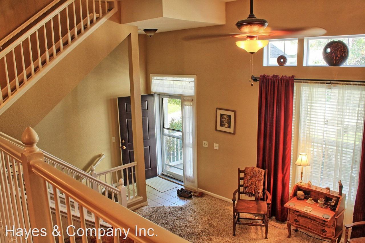 1463 Bergen Rock St - Photo 3 of 15