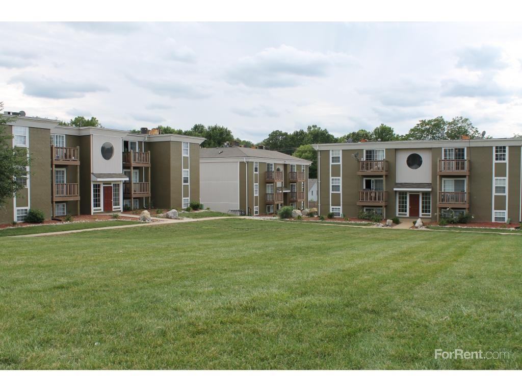 Daisy Walnut Apartments - Photo 2 of 3