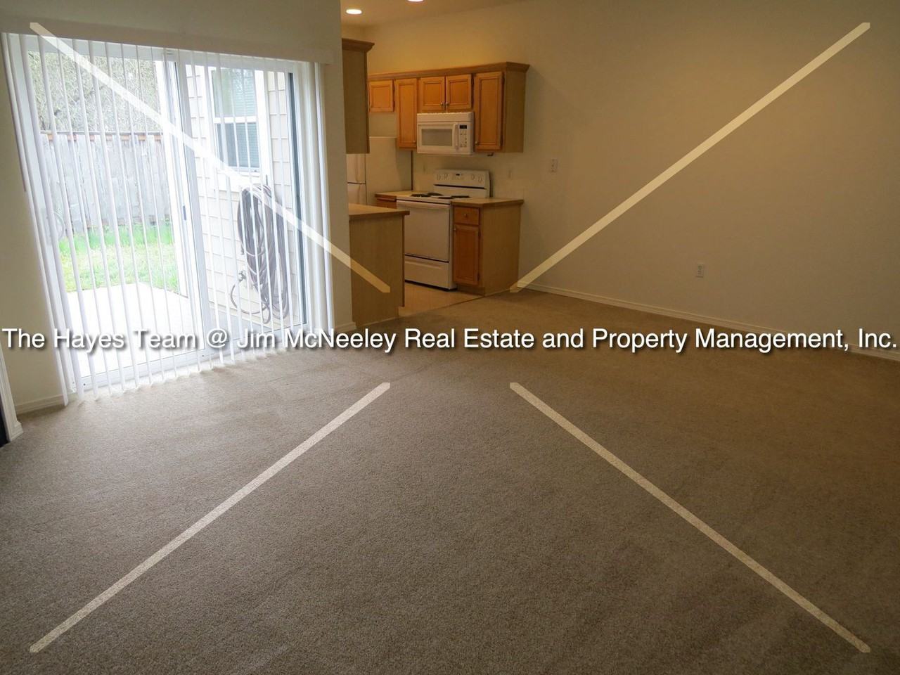 1107 Ne Station Ct - Photo 3 of 22