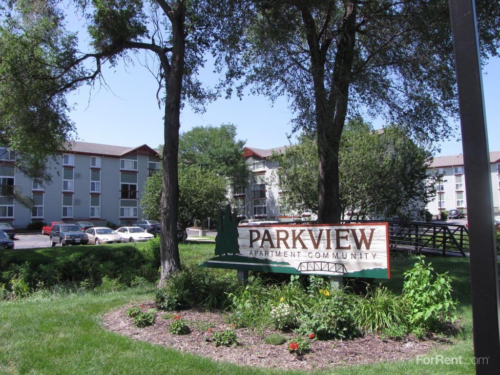 Parkview Apartments - Photo 2 of 18