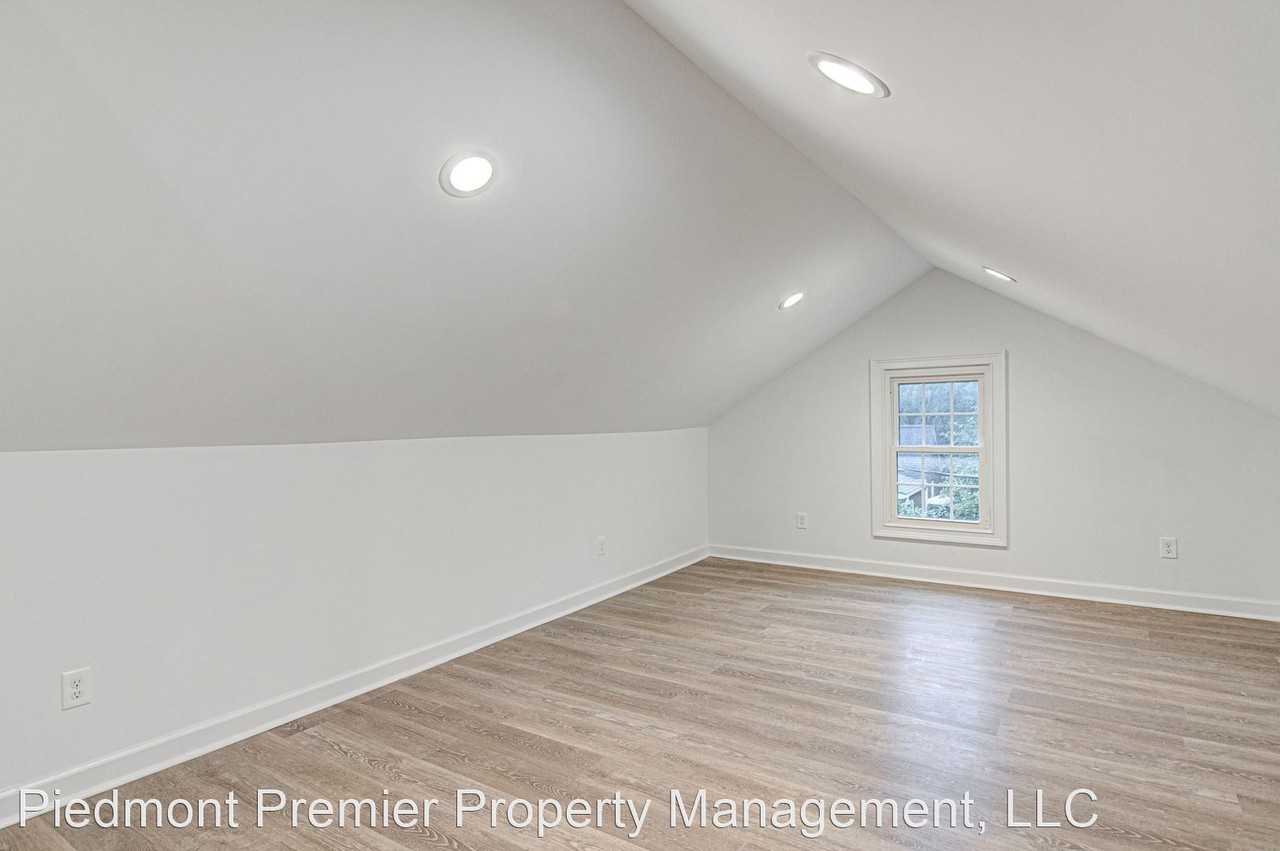 153 Rosedale Cir - Photo 2 of 26