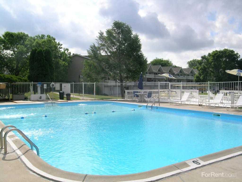 Summit Lake Apartments & Townhomes - Photo 3 of 12