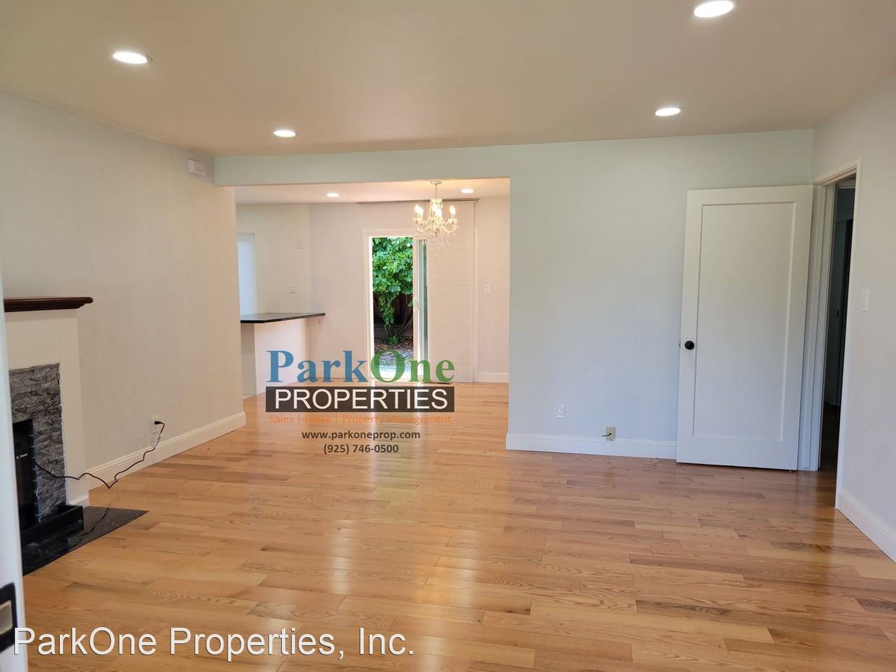 1867 Poplar Dr - Photo 3 of 13