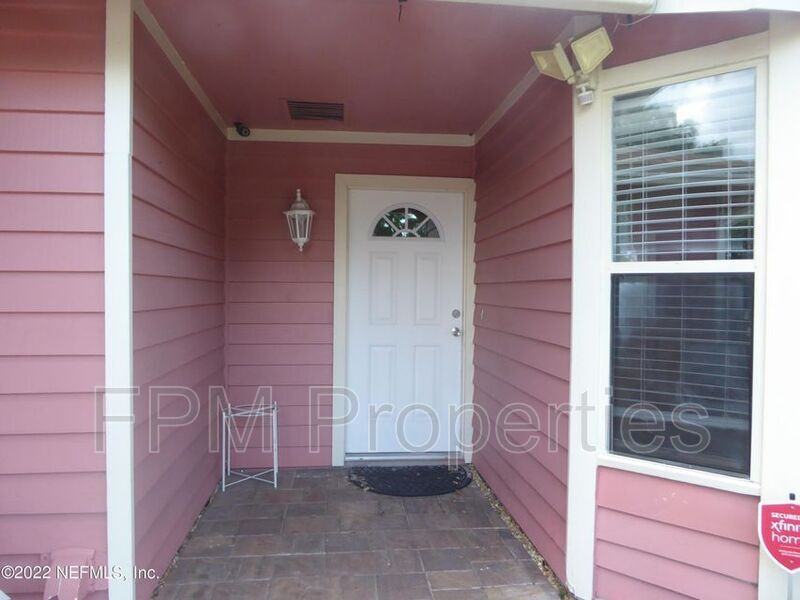 14317 Coral Reef Dr S - Photo 4 of 20