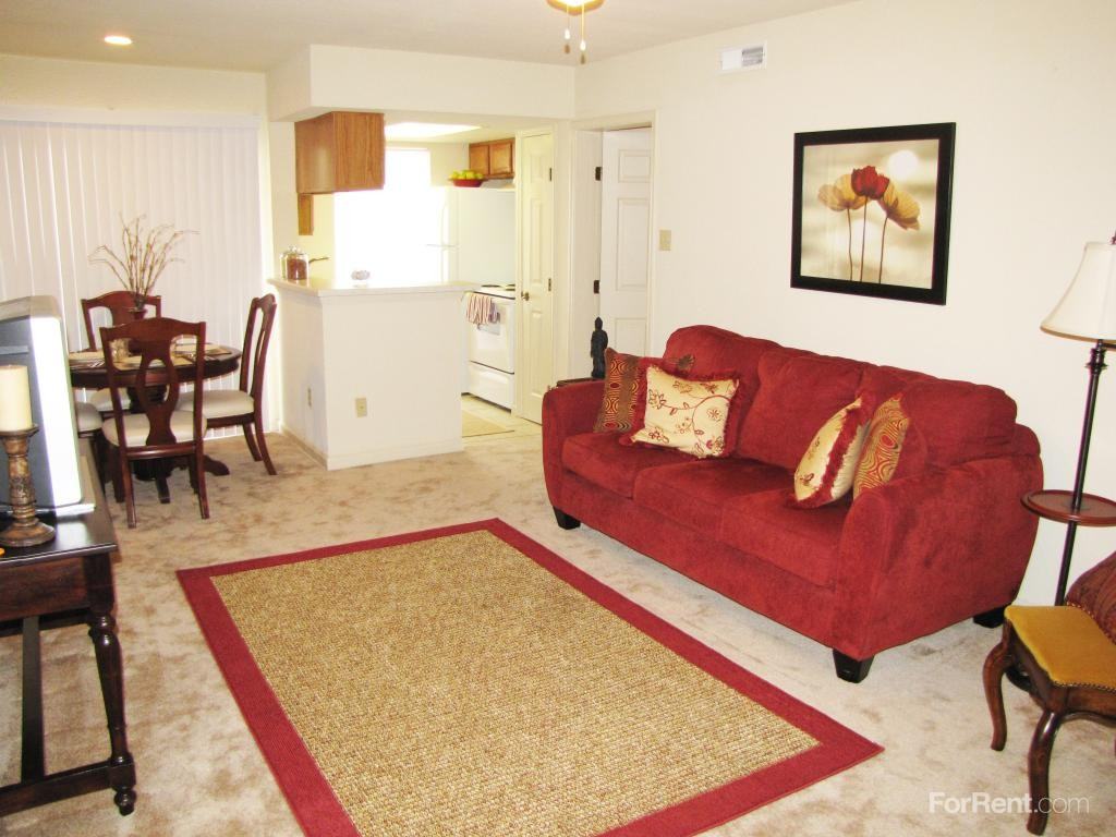 Chateaux DiJon - Photo 2 of 8