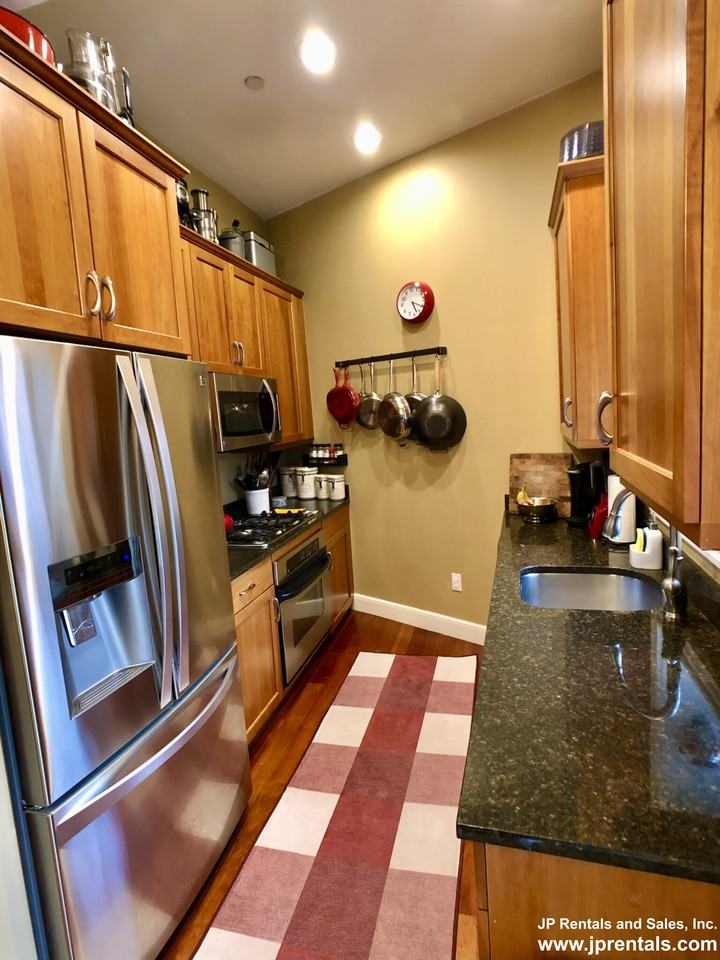 408 Columbus Ave #3 - Photo 7 of 20