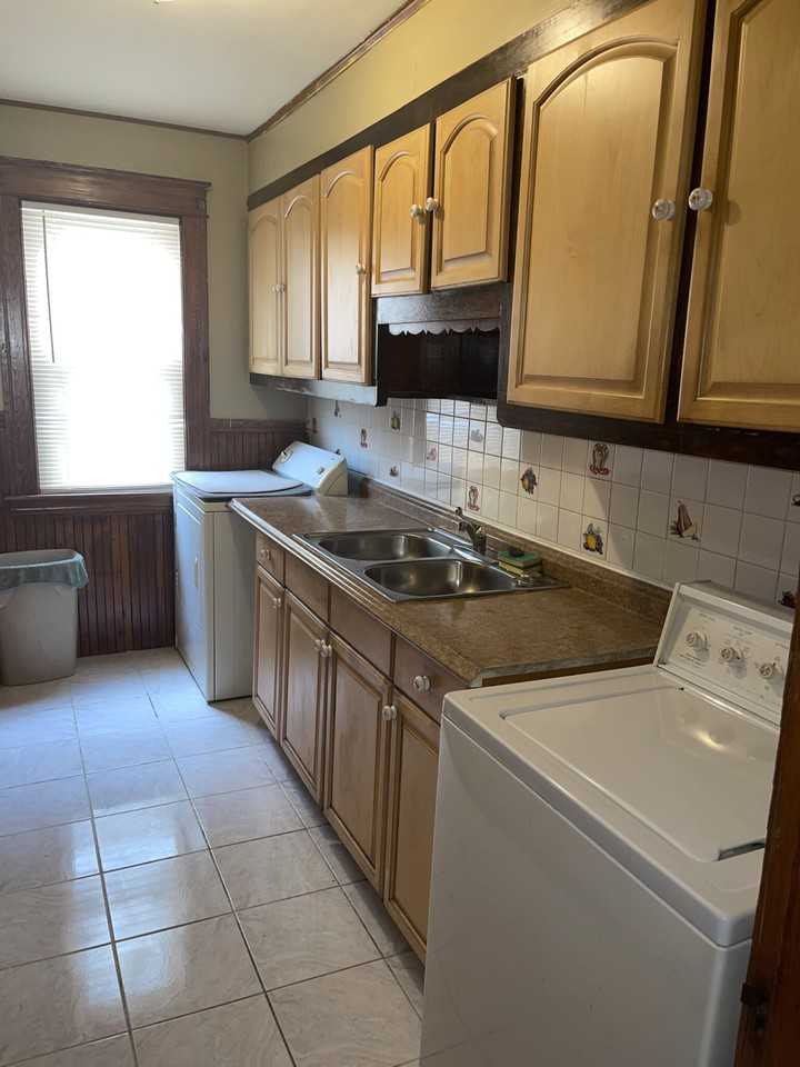 196 Fairmont Ave #1 - Photo 3 of 9