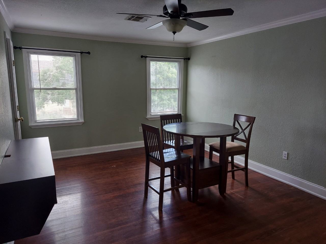 6911 Louis Xiv St - Photo 2 of 10