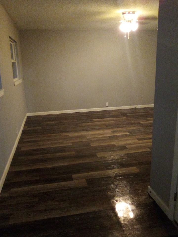 851 Se 5th St - Photo 2 of 15