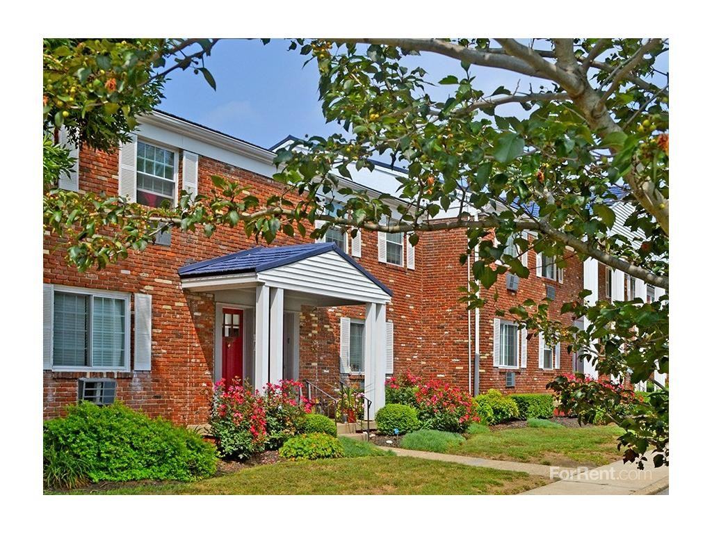 Hunters Glen Apts - Photo 3 of 20