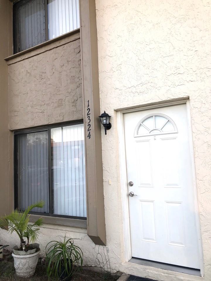 12324 Fox Hound Ct #1 - Photo 2 of 10