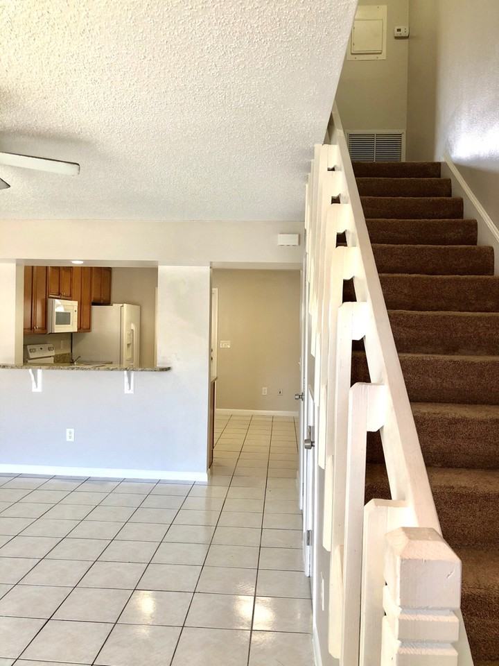 12324 Fox Hound Ct #1 - Photo 6 of 10
