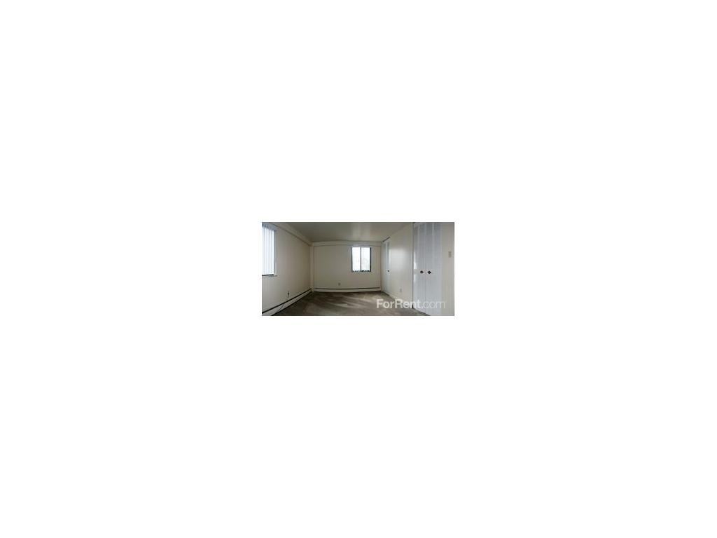 Devon Towers - Photo 2 of 6