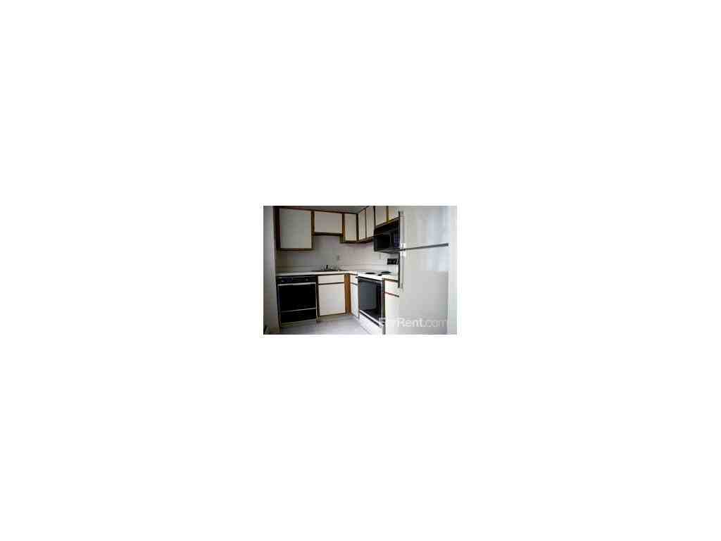 Devon Towers - Photo 3 of 6