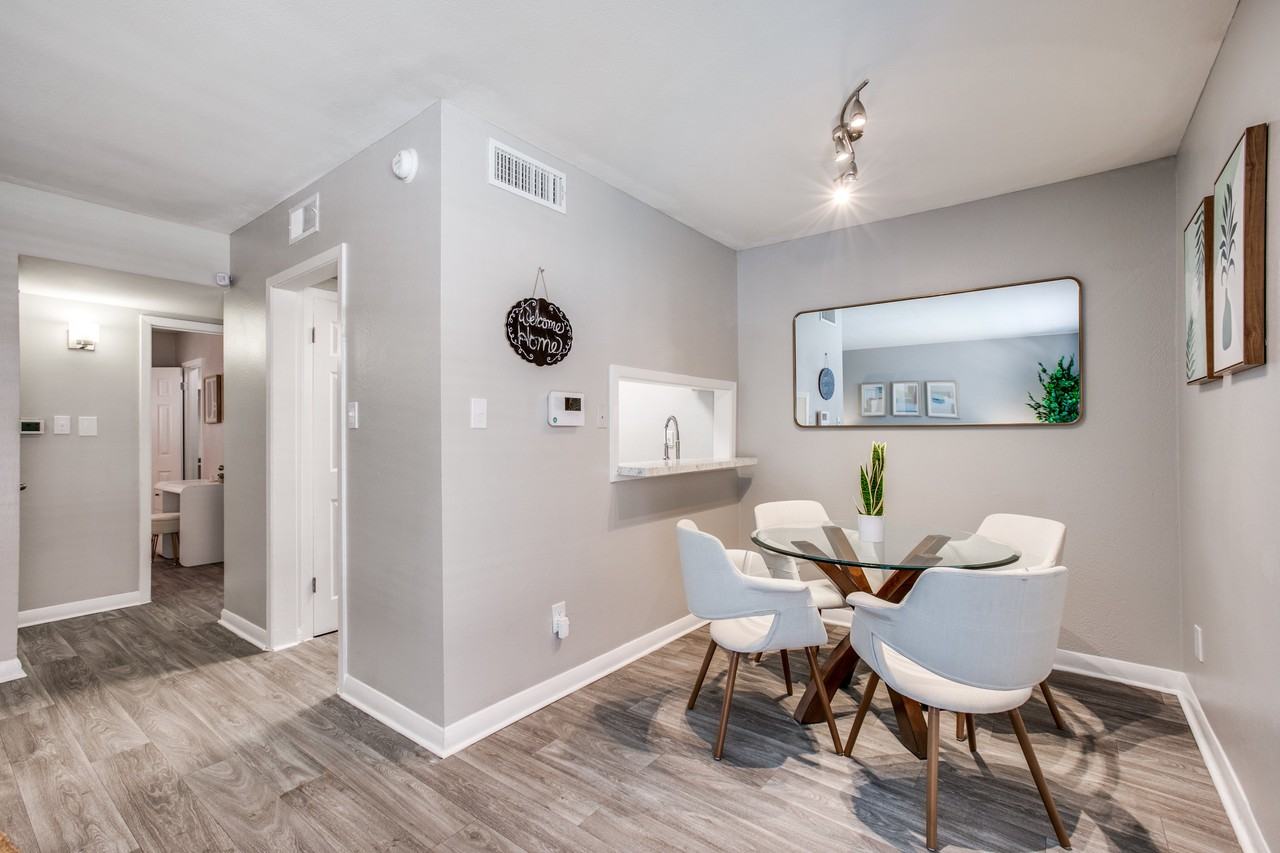 Bellaire Oaks Apartments - Photo 4 of 50