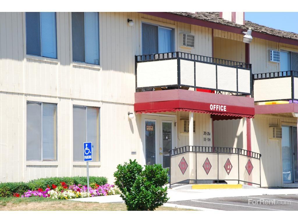 Highlander Apartments - Photo 2 of 19