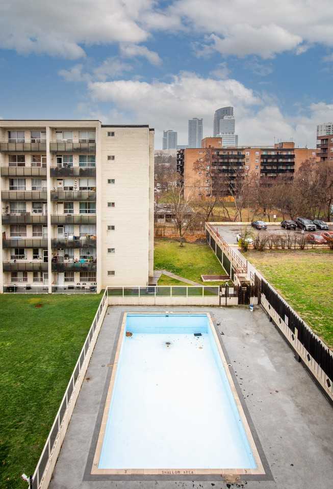 7471 Yonge Street Thornhill Apartments 7471 Yonge St, Markham, ON L3T