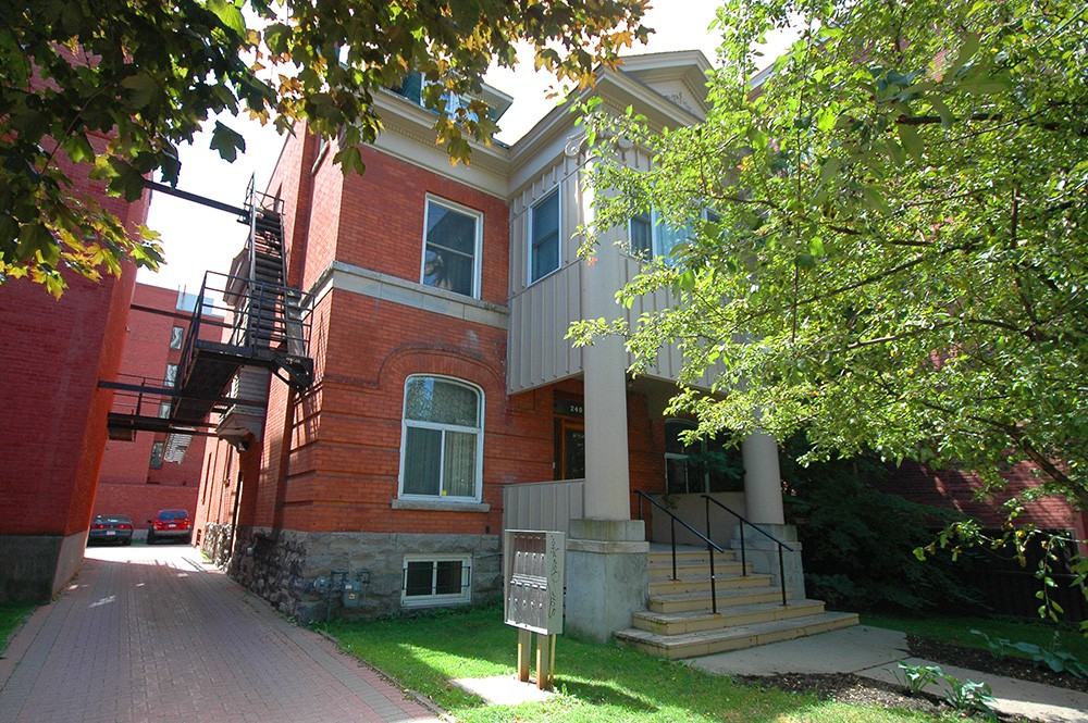 240 Cooper Street #3