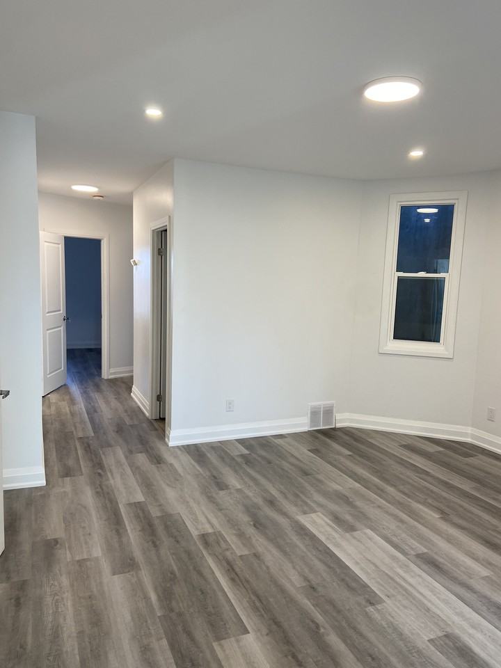 924A Bloor Street West Apartments in Dovercourt Park, Toronto, ON M6H