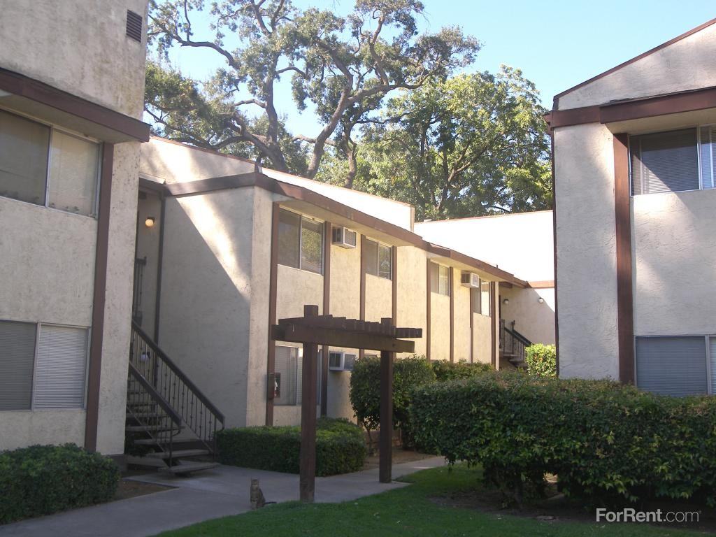 River Parkway Apartments - Photo 3 of 17