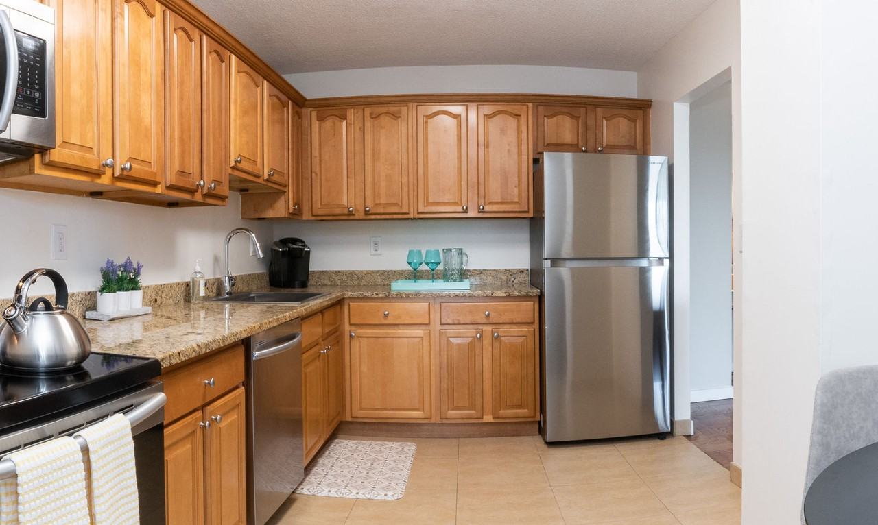 The Pierre Apartments - Photo 4 of 42