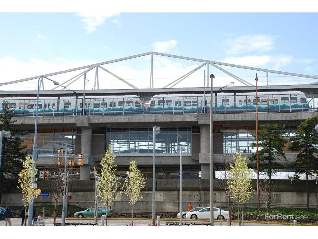 Carriage House - Photo 2 of 3