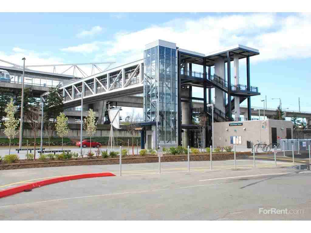 Carriage House - Photo 3 of 3