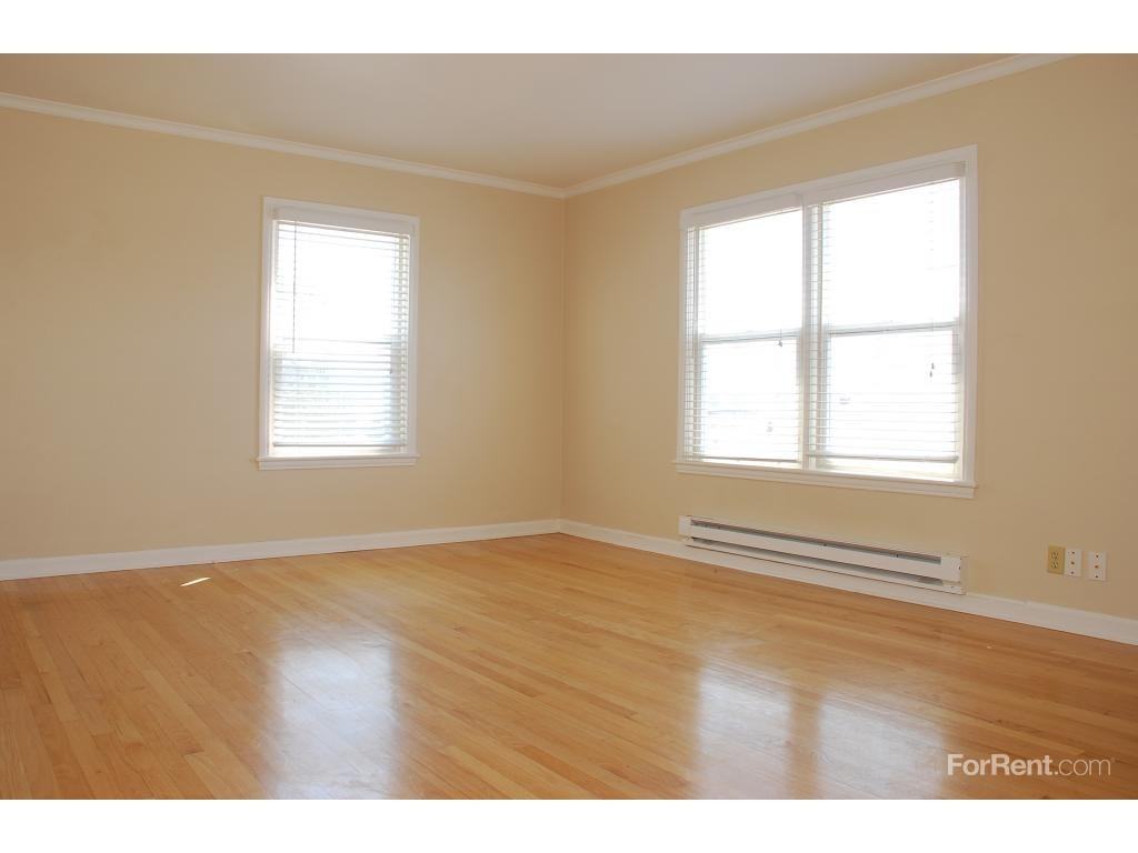 Seaglass Apartments - Photo 3 of 19