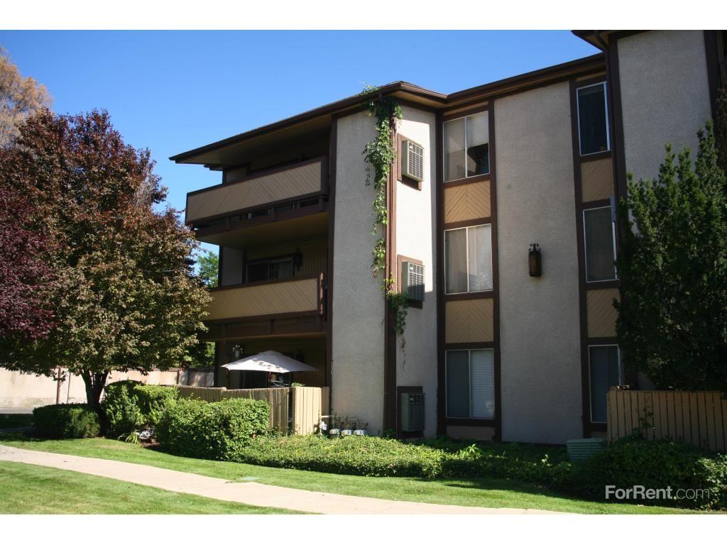 Stonehedge - Photo 3 of 3