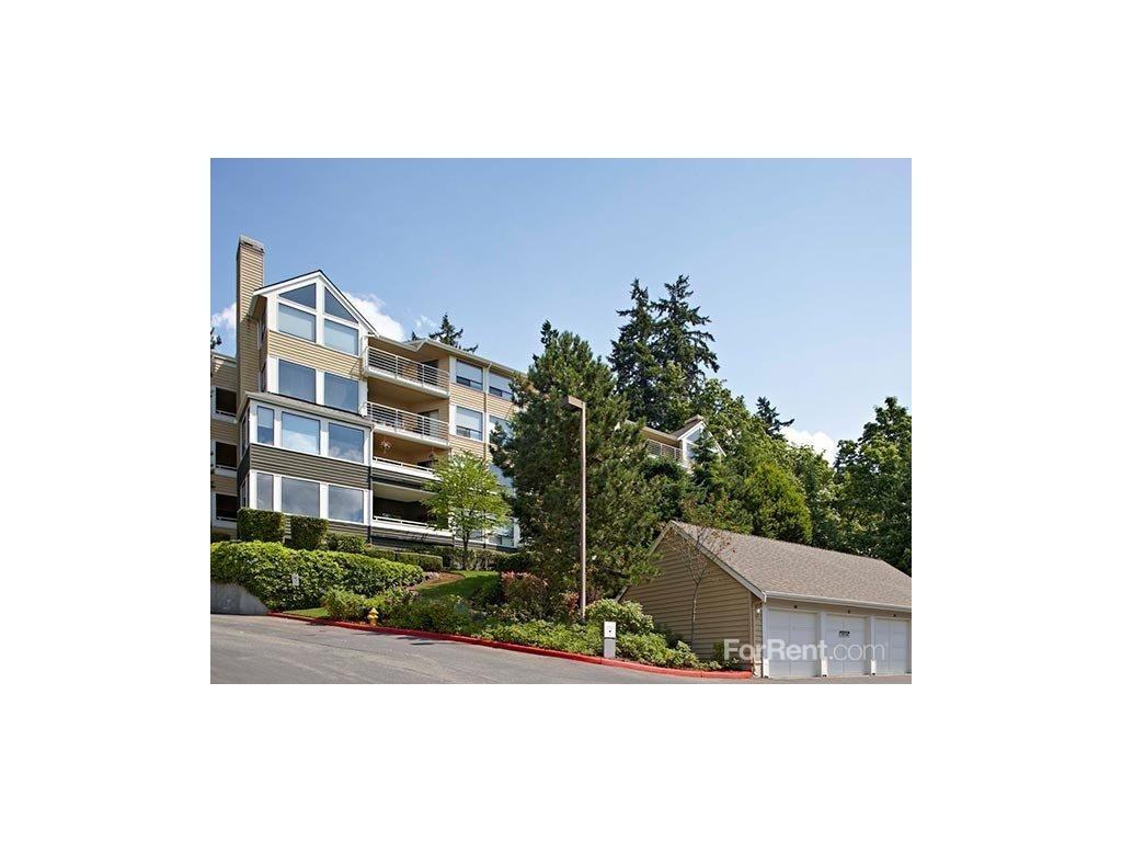 Avalon Kirkland at Carillon Point - Photo 2 of 3