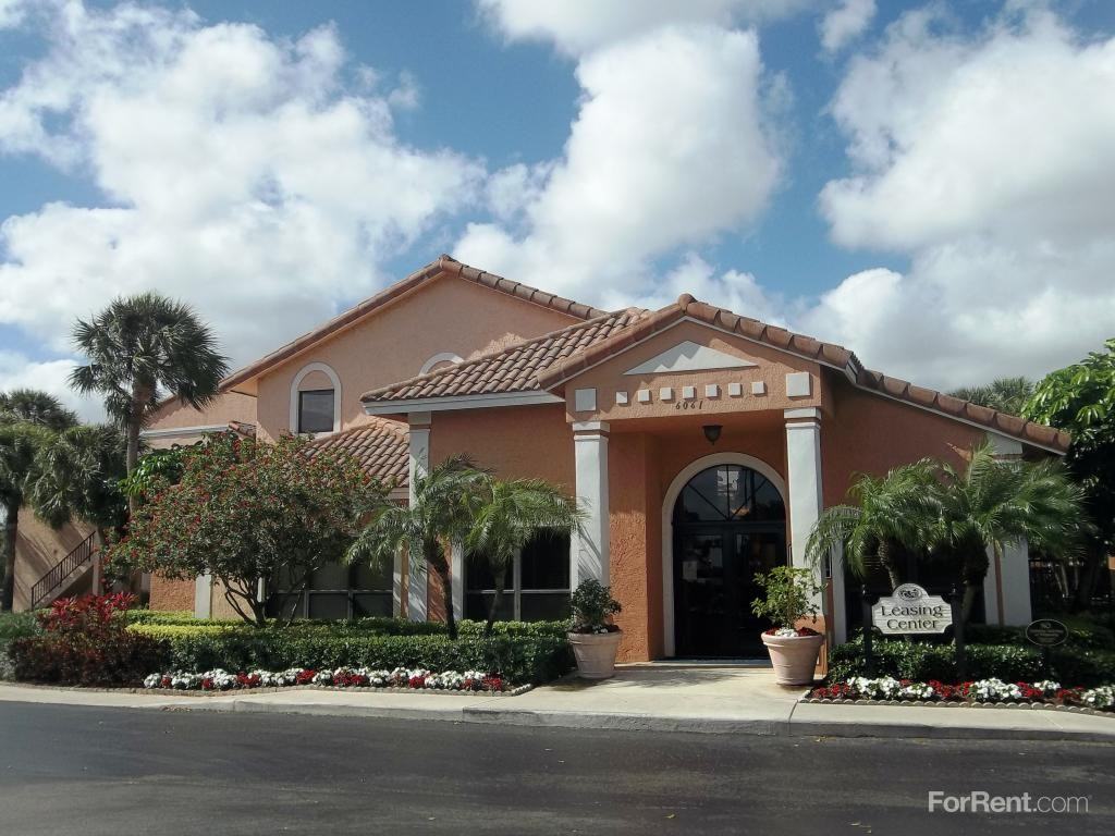 Boca Colony - Photo 2 of 19