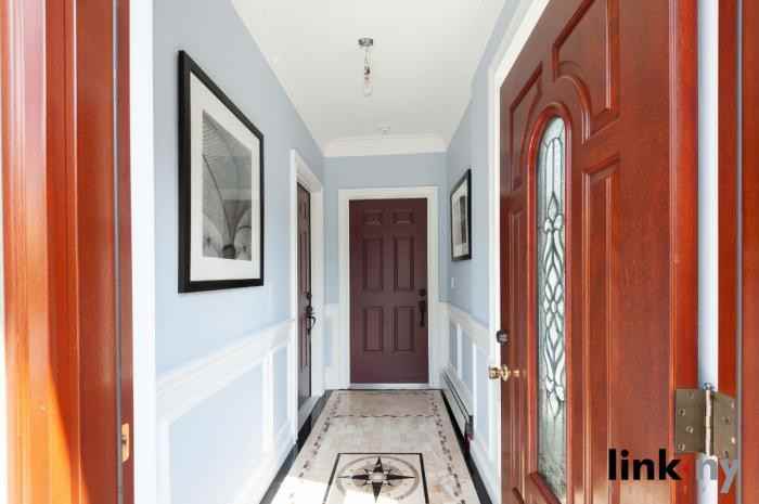 9 Holly Pl - Photo 3 of 10