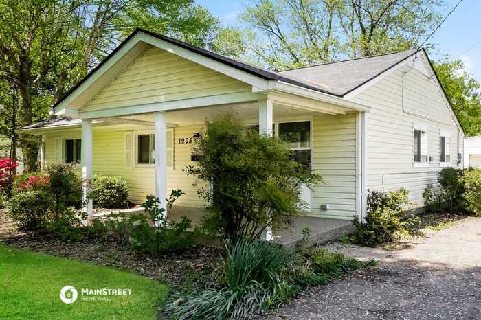 1905 Heaton Rd - Photo 3 of 16