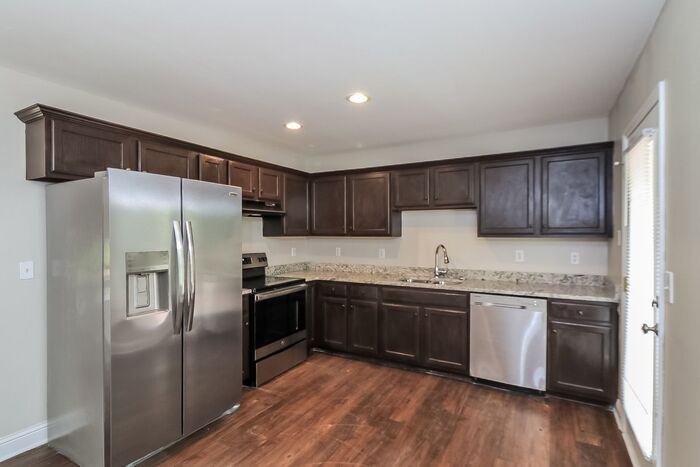38 Lazarus Dr - Photo 2 of 17
