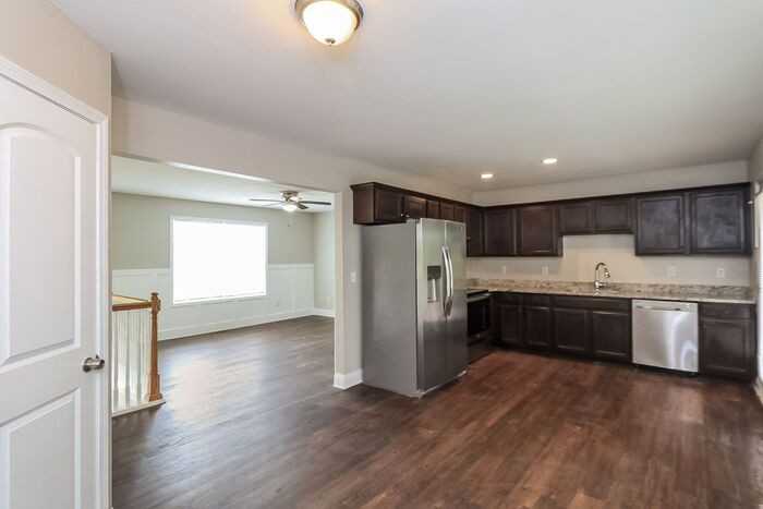 38 Lazarus Dr - Photo 3 of 17