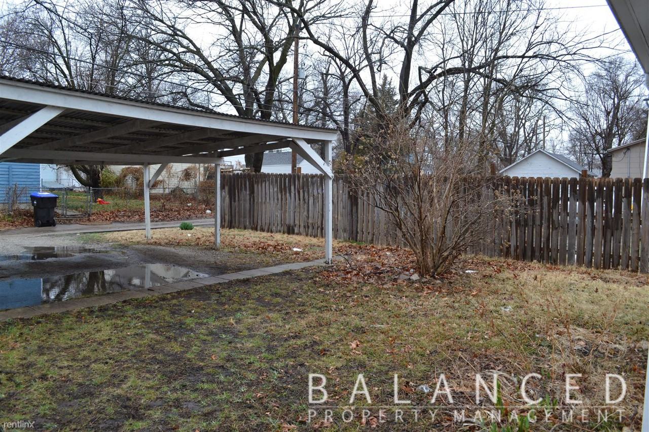 1145 Sw Plass Ave - Photo 2 of 16