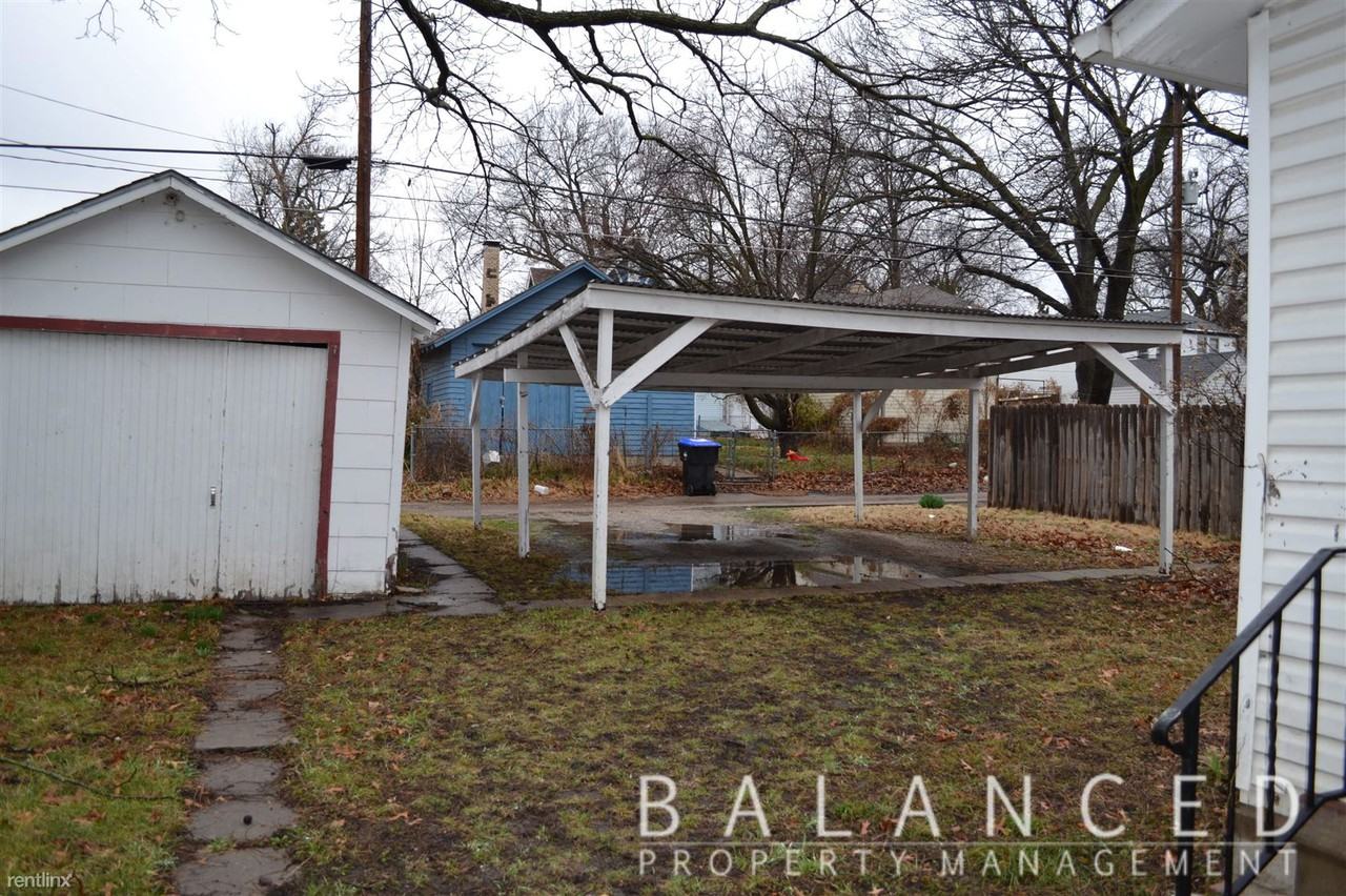 1145 Sw Plass Ave - Photo 3 of 16