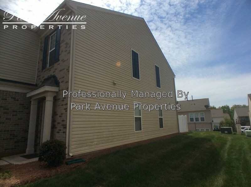 2224 Kensington Station Pkwy - Photo 3 of 3