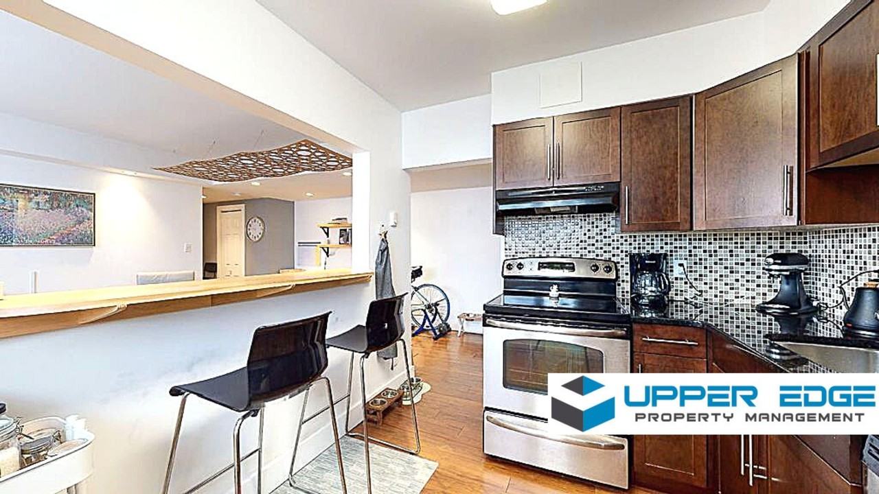 375 10-375 Stradbrook Avenue - Photo 3 of 14