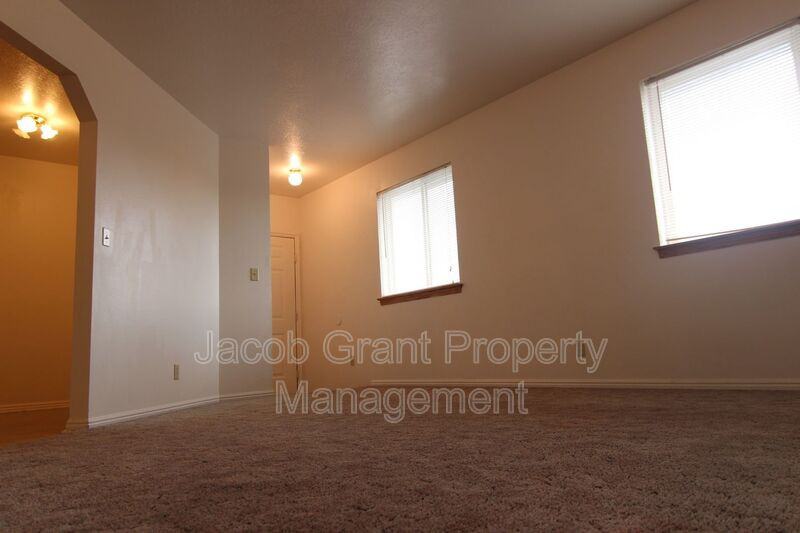 627 Hoopes Ave #1 - Photo 6 of 10