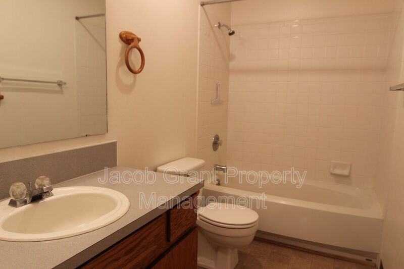 627 Hoopes Ave #1 - Photo 7 of 10