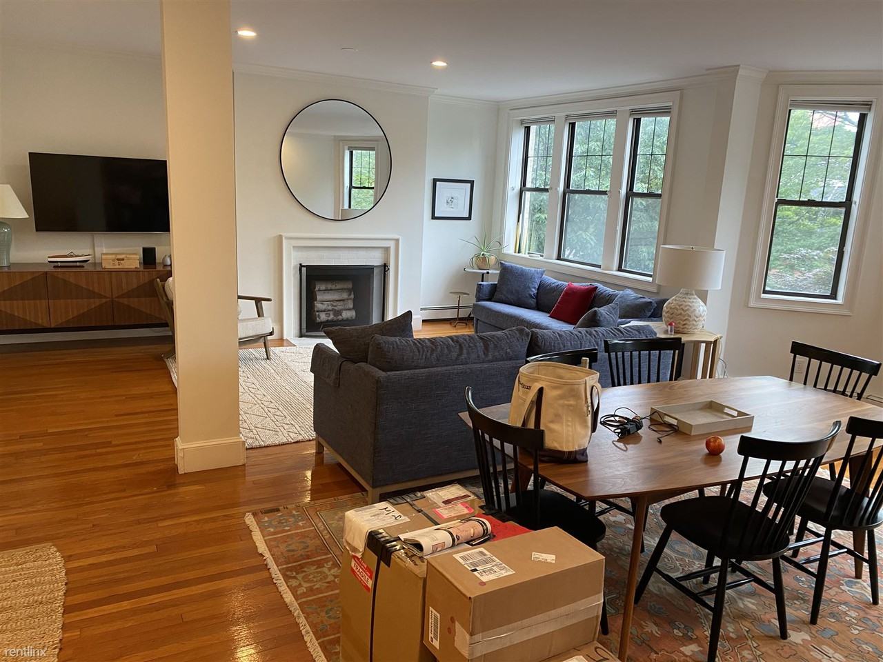 1187 Beacon St - Photo 3 of 30