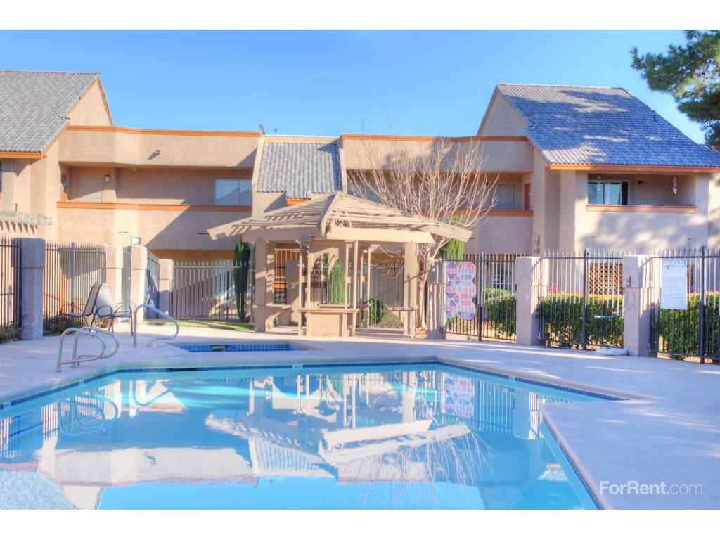 Woodlake Villas - Photo 3 of 3