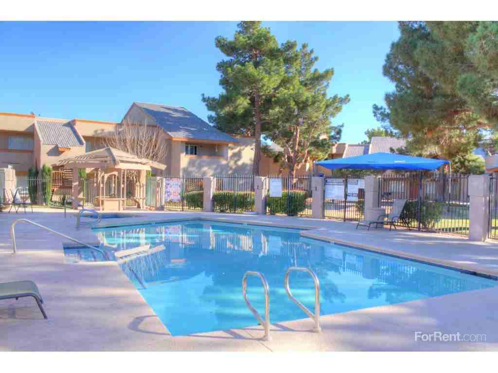 Woodlake Villas - Photo 2 of 3