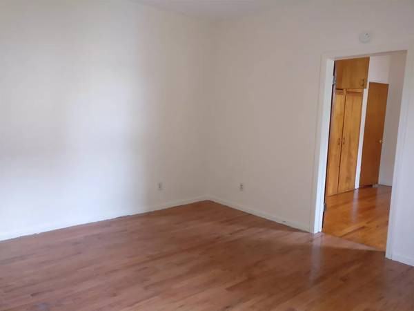 121 N 16th St - 2unit 2 #2 - Photo 3 of 6