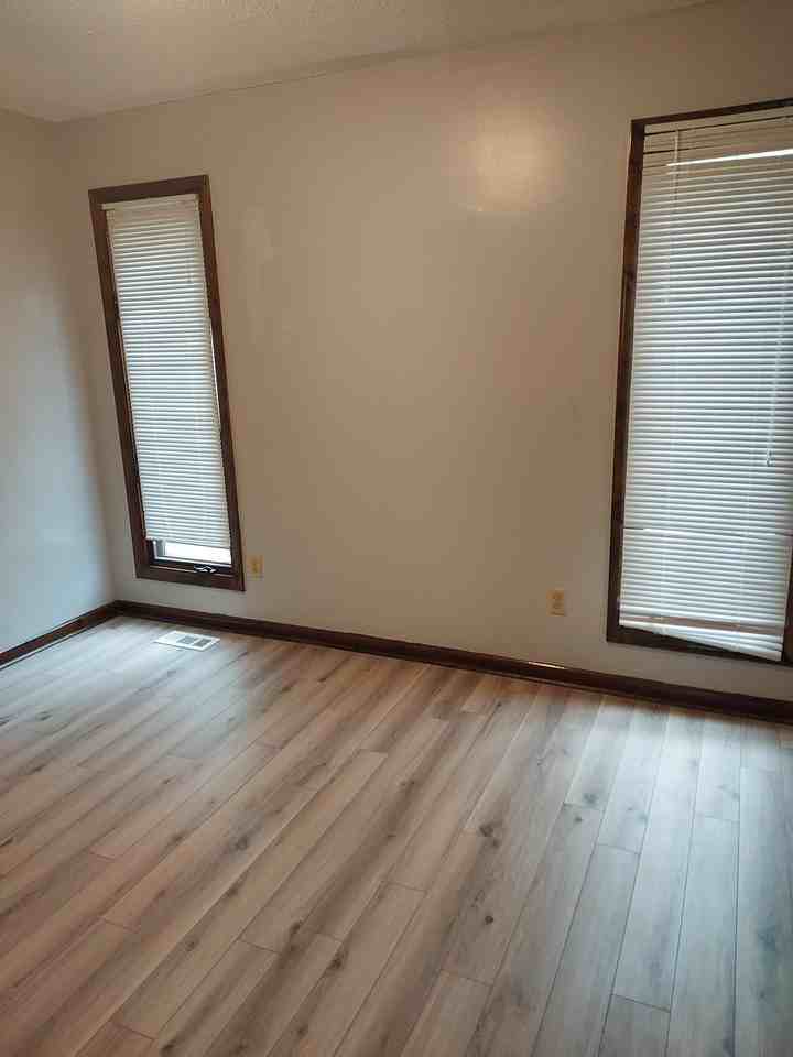 23 Northgrove Ct #1 - Photo 2 of 20